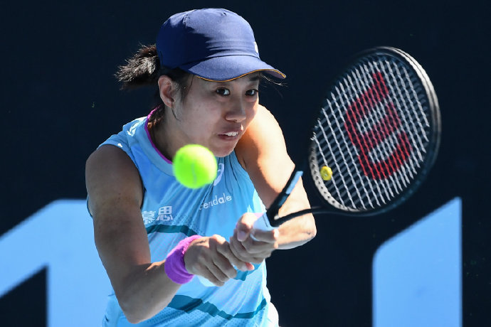 冷静观察 冷静观察