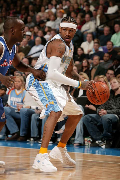 背后隐藏的 背后隐藏的