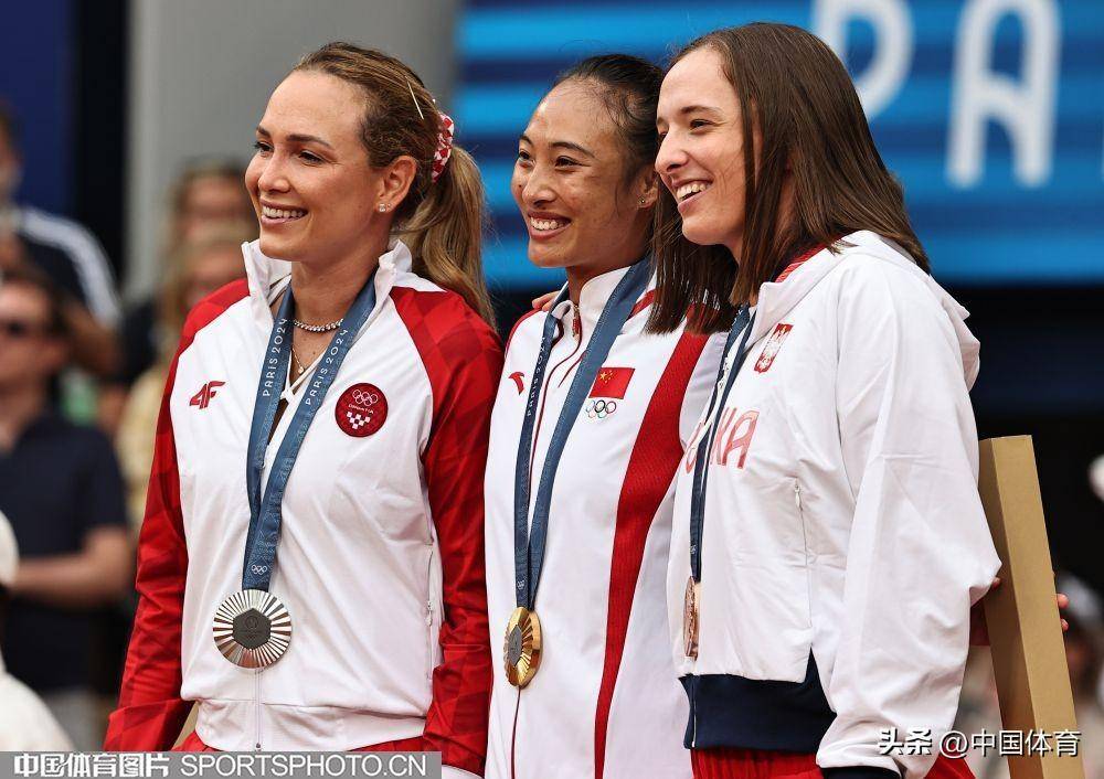 而是注重球 而是注重球