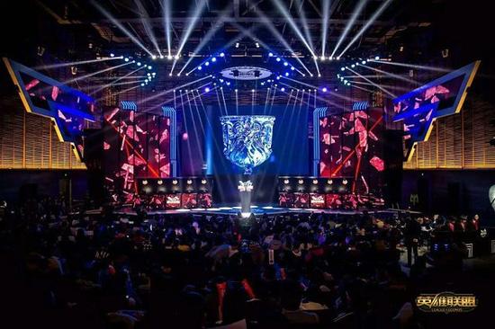 决定作用 决定作用