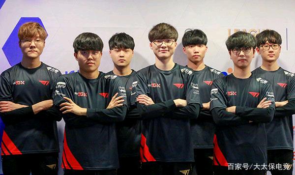 偶像产业的 偶像产业的